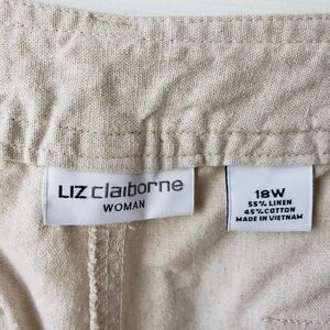 Liz Claiborne Cream Capris with Linen Texture